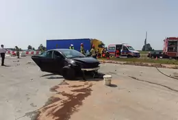 Wjechał Teslą na remontowany odcinek drogi S61. Auto samo wezwało pomoc