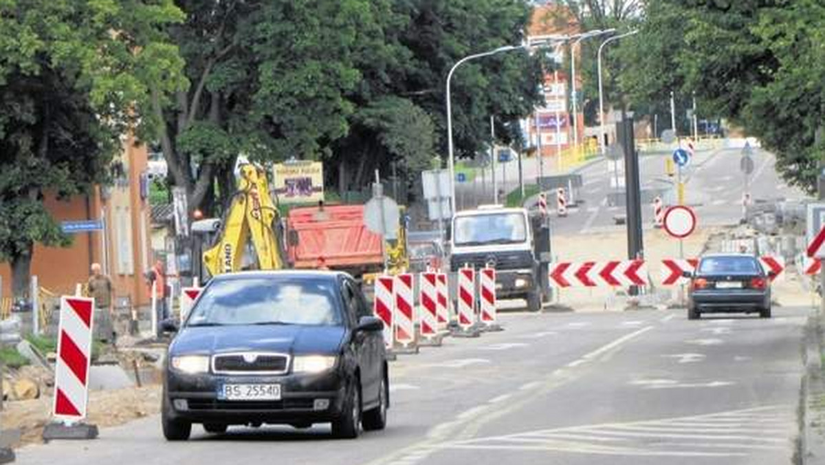 Urząd Miejski w Suwałkach wyłonił wykonawcę ostatniej inwestycji w ramach tegorocznego budżetu obywatelskiego, który dzięki temu uda się zrealizować. Pod koniec roku powstanie park z terenem rekreacyjnym przy aquaparku za 981 tys. zł.