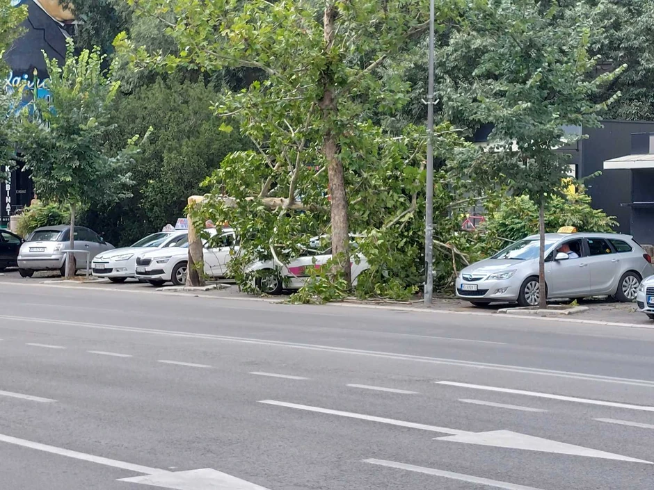Superćelijska oluja razorila Novi Sad