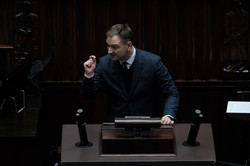 "Obrzydliwe słowa". SP chce ukarania Nitrasa za body shaming Czarnka, Brudzińskiego czy Kempy