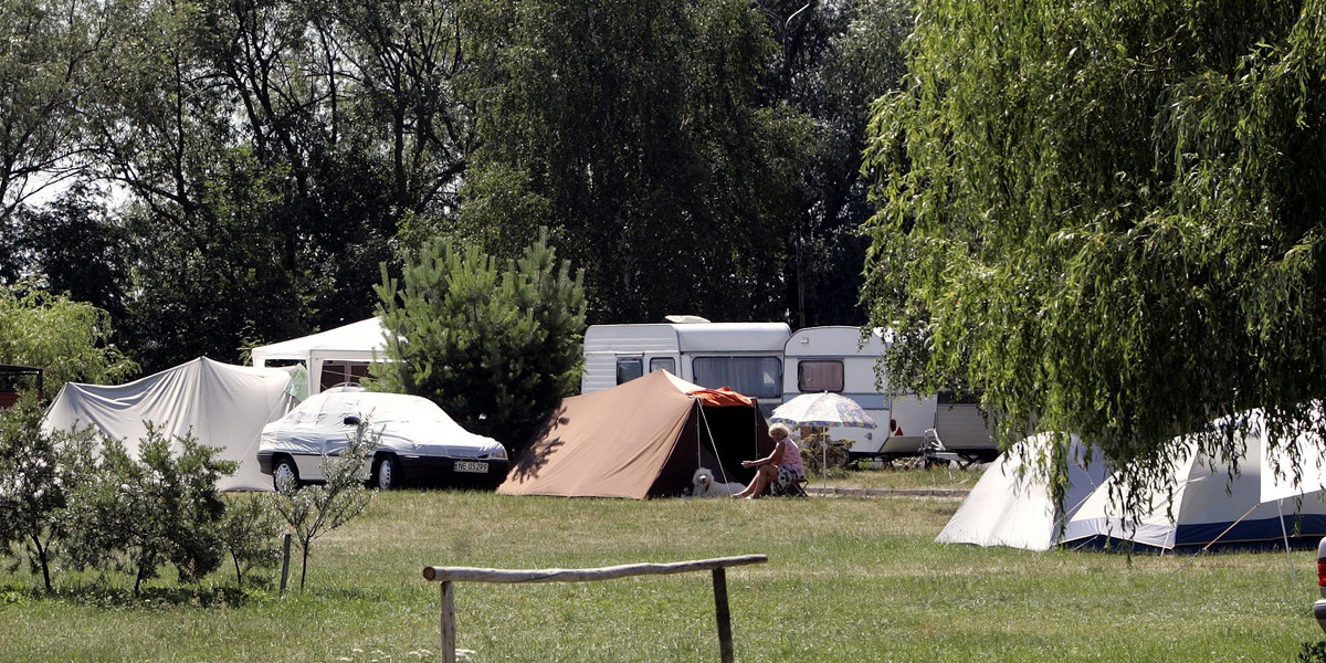 Na zdjęciu: Mierzeja Wiślana, pole namiotowe w miejscowości Piaski