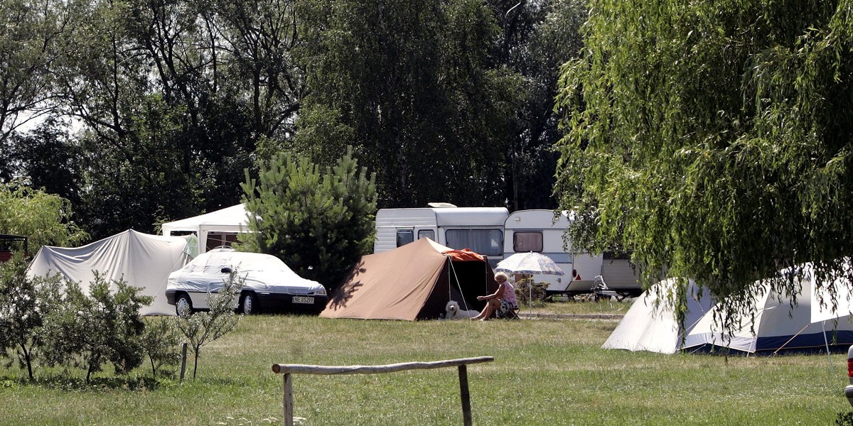 Na zdjęciu: Mierzeja Wiślana, pole namiotowe w miejscowości Piaski