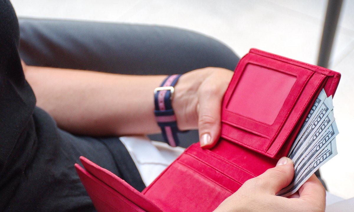 Ten znak zodiaku może stracić duże pieniądze. Astrolodzy ostrzegają