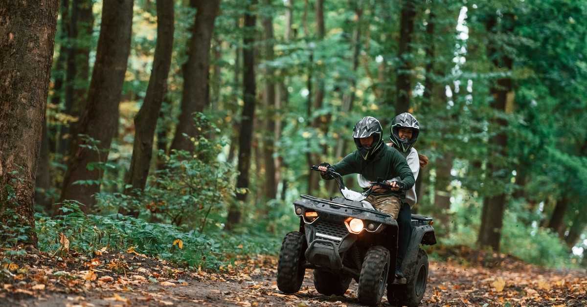 Jaka kara za wjazd quadem do lasu i szkodnictwo leśne? Po zmianach to nawet 5 lat pozbawienia wolności