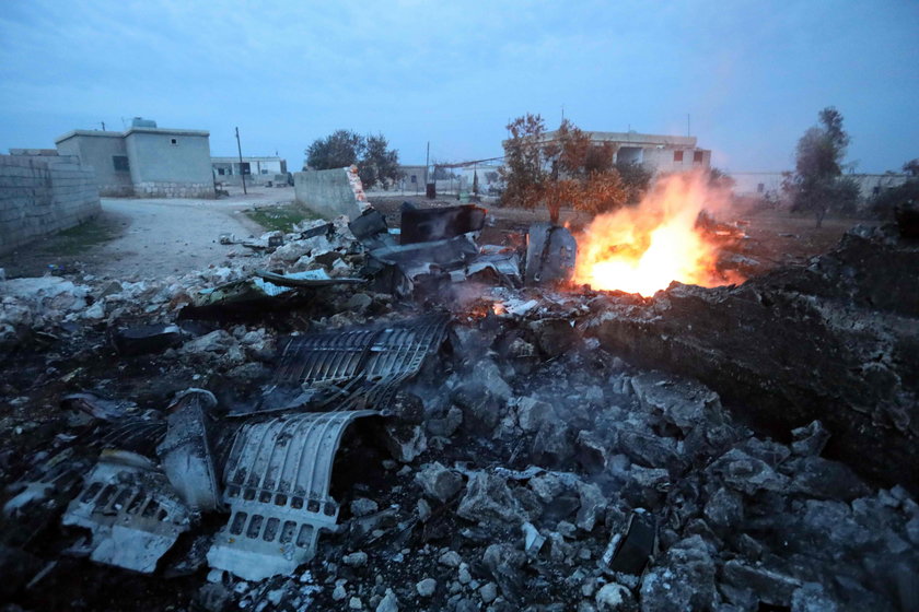 Sarqeb, Syria. Rebelianci zestrzelili rosyjski samolot szturmowy Su-25