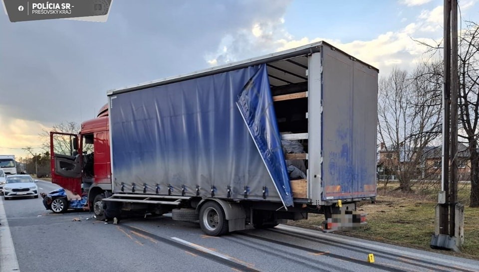 Autonehoda si vyžiadala život mladého muža.