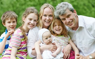 Posłowie naprawiają błąd w karcie dużej rodziny