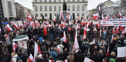 PiS o opozycji: cała Polska z was się śmieje, komuniści i złodzieje