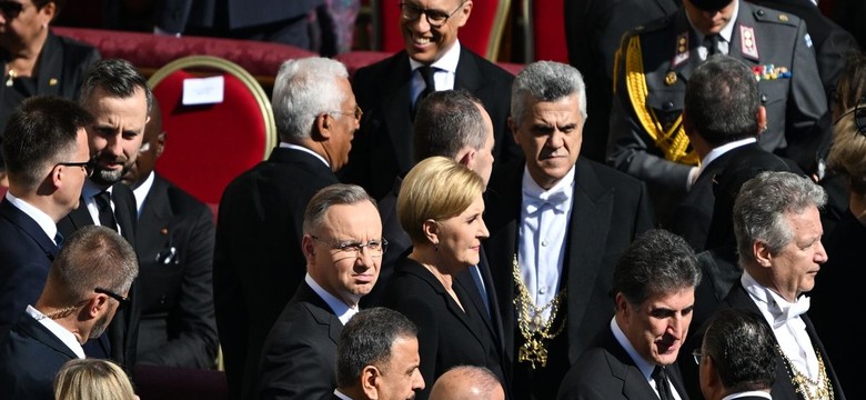 Światowi przywódcy żegnają papieża. Andrzej Duda z małżonką w Watykanie