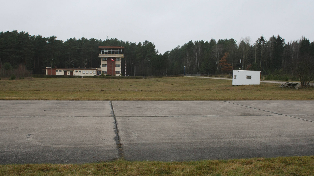 Rozpoczęła się modernizacja pasa startowego na lotnisku w Szymanach - informuje "Radio Olsztyn".