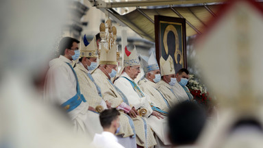 Polscy biskupi wezwani do Watykanu. Diecezje przekazały nuncjaturze specjalne raporty