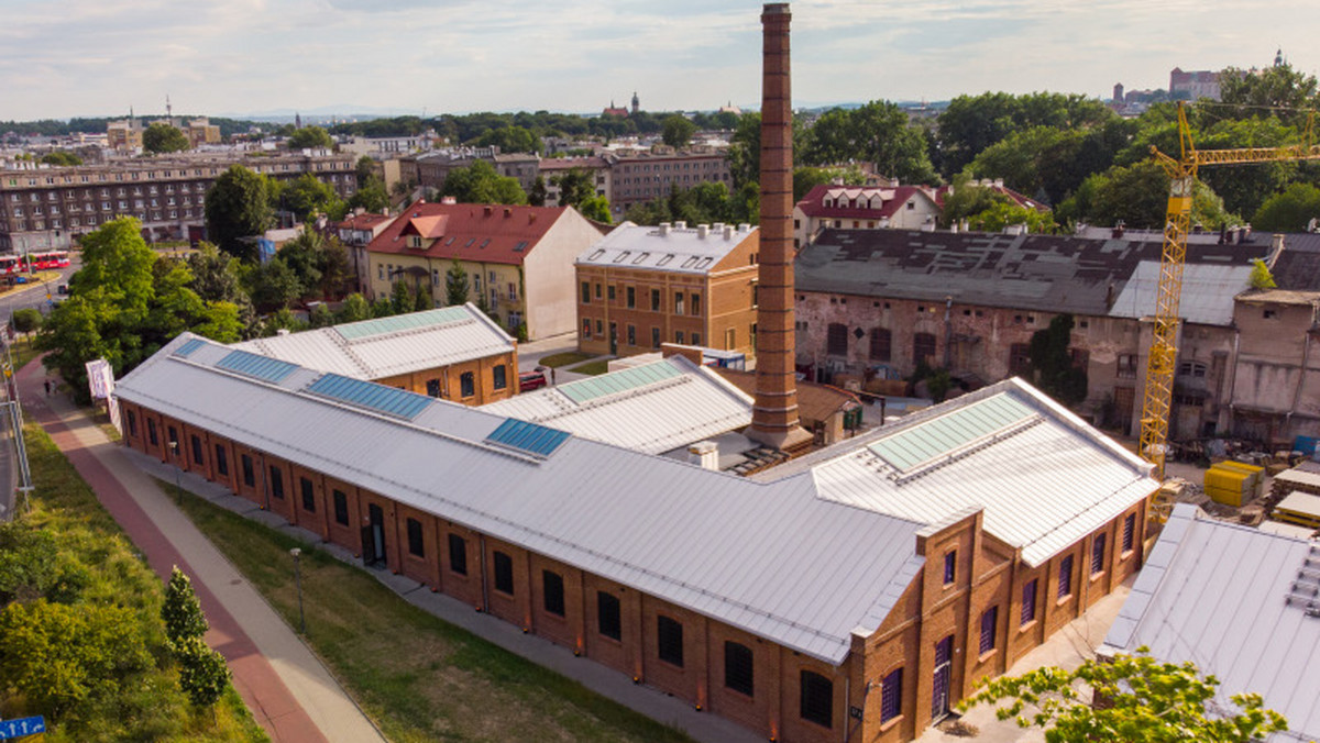 Dawna fabryka Peterseima zmieniła się w cloud factory za sprawą krakowskiej firmy Grape Up. Budynki fabryczne zostały gruntownie wyremontowane i posłużą obecnie jako przestrzeń do tworzenia najnowocześniejszego oprogramowania dla największych firm na świecie.