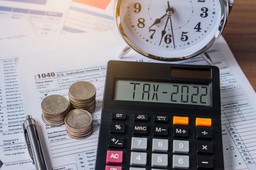 Polski Ład a zlecenie lub dzieło. Zyski, straty i kłopotliwy przepis o zaliczkach na PIT