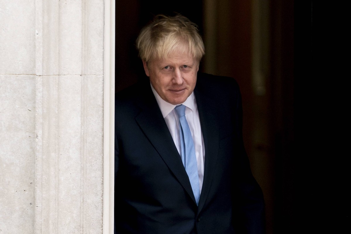 Za czasów Theresy May brexit był raczej postrzegany jako niekończąca się historia. Po tym jak na Downing Street pojawił się Boris Johnson twarde lądowanie wydaje się być smutną rzeczywistością, która może okazać się gorsza od wcześniejszych czarnych prognoz.