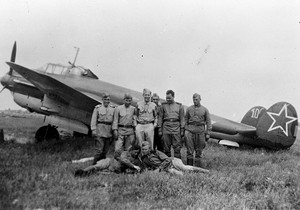 avion petljakov pe 2