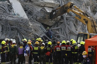Tragiczne trzęsienie ziemi w Azji. Jest już ponad 1600 ofiar śmiertelnych