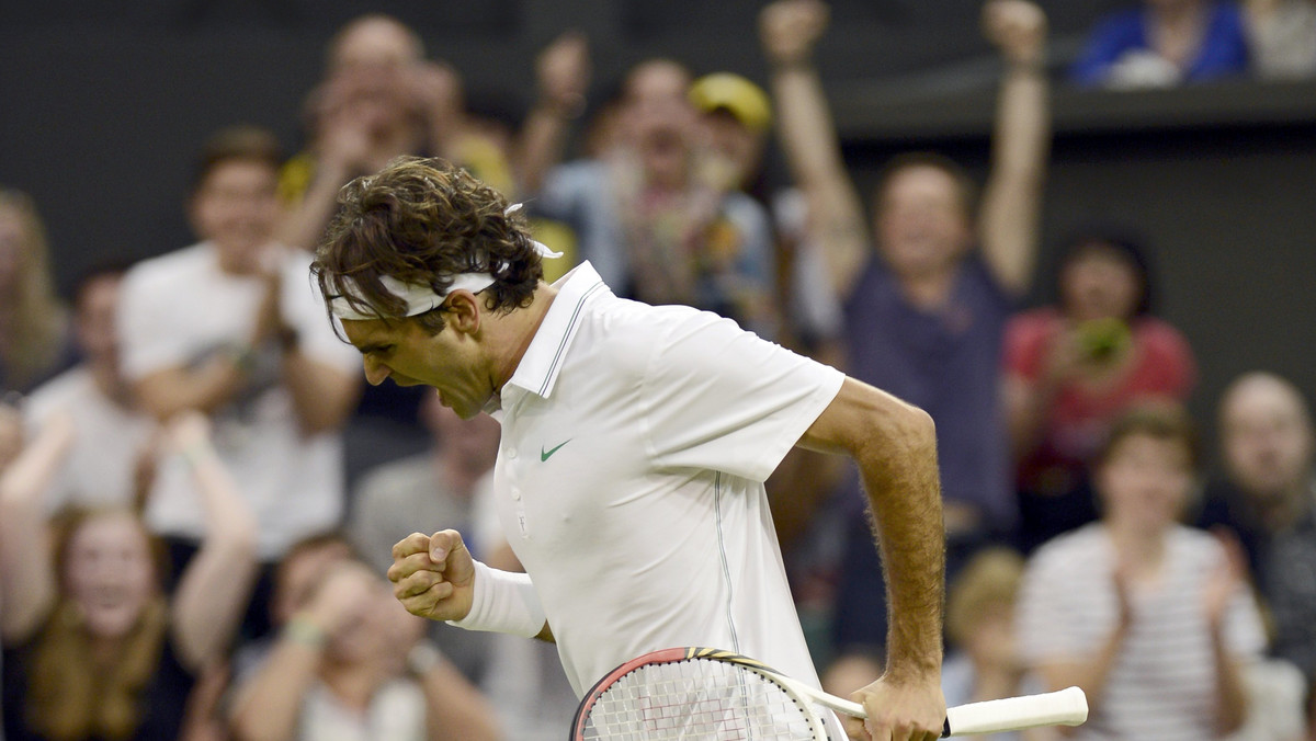Szwajcarski tenisista Roger Federer wierzy, że uraz pleców nie przeszkodzi mu w grze w meczu 1/4 finału wielkoszlemowego Wimbledonu. W poniedziałkowym spotkaniu z Belgiem Xavierem Malissem były lider światowego rankingu musiał zejść z kortu w pierwszym secie i poprosić o pomoc medyczną.