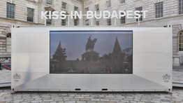 Több mint 1600 virtuális képeslap készült a Kiss in Budapest installációban