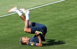 Bar w Rio de Janeiro funduje drinki po... każdym upadku Neymara