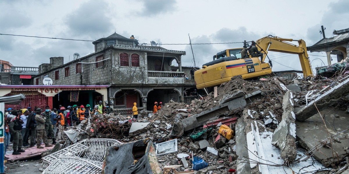 Aftermath of a 7.2 magnitude quake in Les Cayes