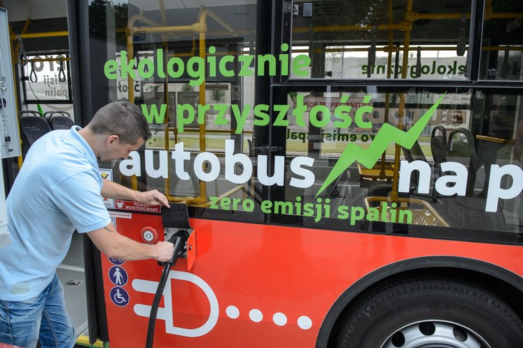 Przerwy w kursowaniu potrwają od 9:40 do 11:20 i od 15:20 do 17:20 w dni powszednie, zaś w soboty od 12:20 do 14:20. <br><br>fot.  (wp/cat) PAP/Wojciech Pacewicz