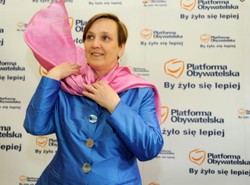 Thun o "bohaterce Kopacz" i "GW": Za Michnikiem skoczę w ogień!