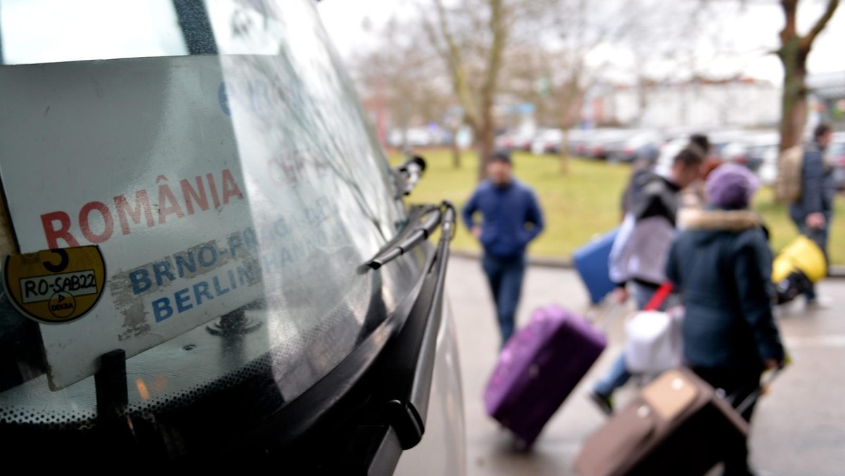 Komisja Europejska uważa, że władze niemieckie powinny zapewnić imigrantom z innych krajów UE szerszy dostęp do świadczeń socjalnych, nawet jeśli osoby te nie pracują i nie poszukują pracy - podał w piątek niemiecki dziennik "Sueddeutsche Zeitung".