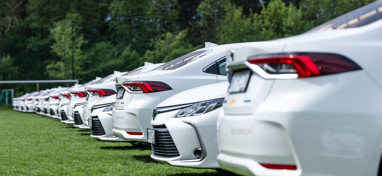 Toyota dostarczy w Polsce fotowoltaiczne dachówki ze Szwecji