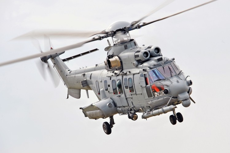 Śmigłowiec EC725 produkowany jest w kilku wersjach w zależności od jego funkcji. Tu w wersji poszukiwawczo-ratowniczej.