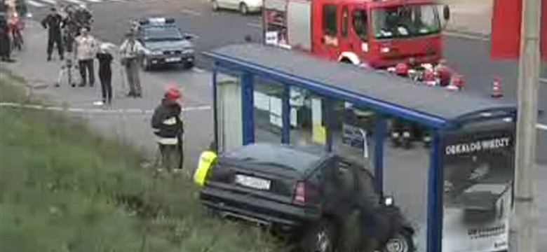 Pijak wjechał w przystanek. Zabił dziecko