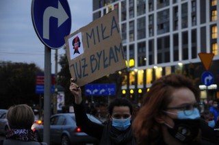 'Rząd na bruk'. Przed sejmem trwa kolejny protest przeciwko decyzji TK ws. aborcji