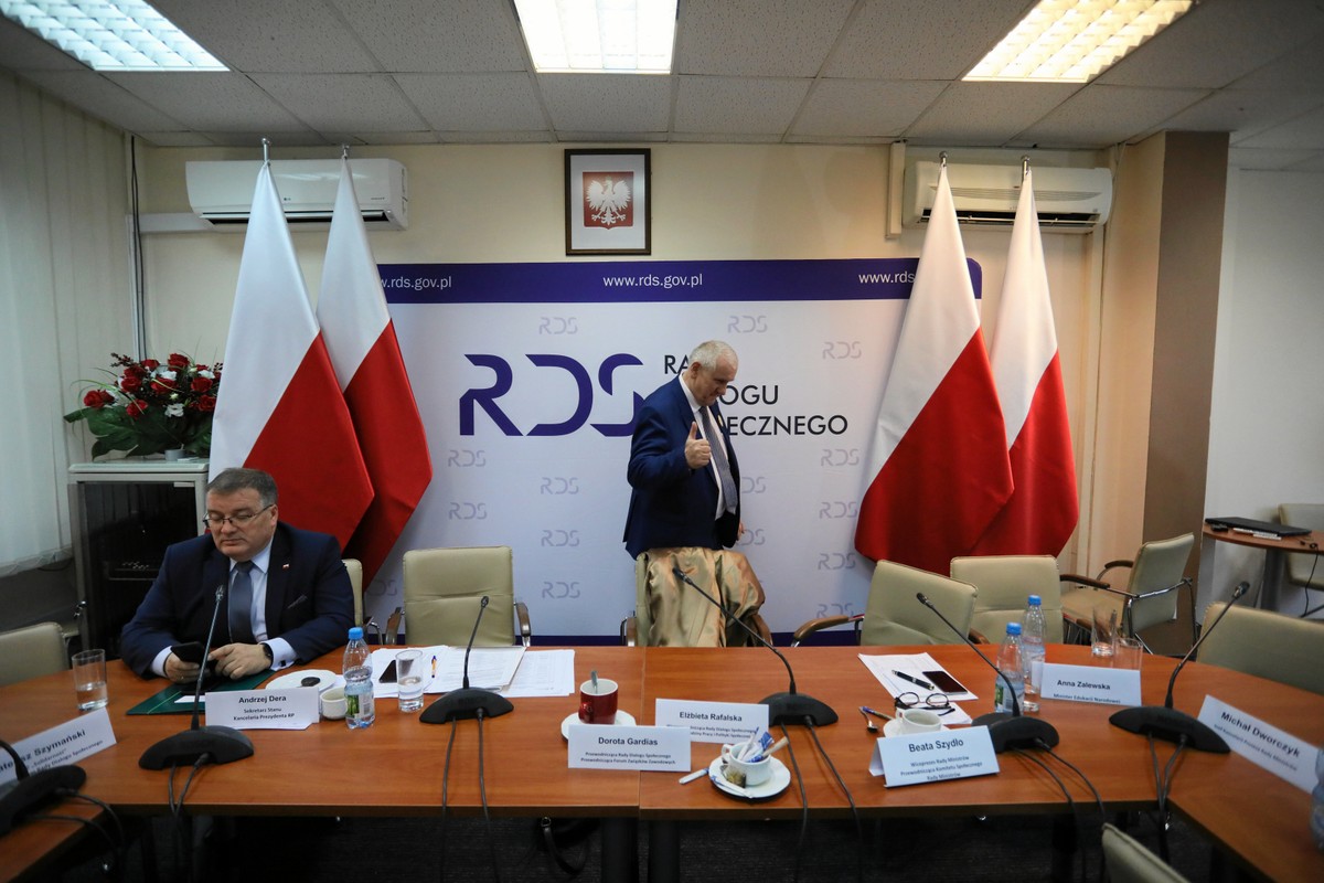 Do 15 czerwca resort pracy ma przedstawić Radzie Dialogu Społecznego propozycję płacy minimalnej
