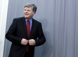 "Tyle standardów, ile interesu"