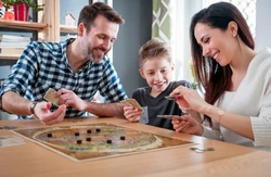 Rzeczywistość daleko od wyobrażeń, czyli co praktyce oznacza bycie dobrą mama i dobrym tatą?