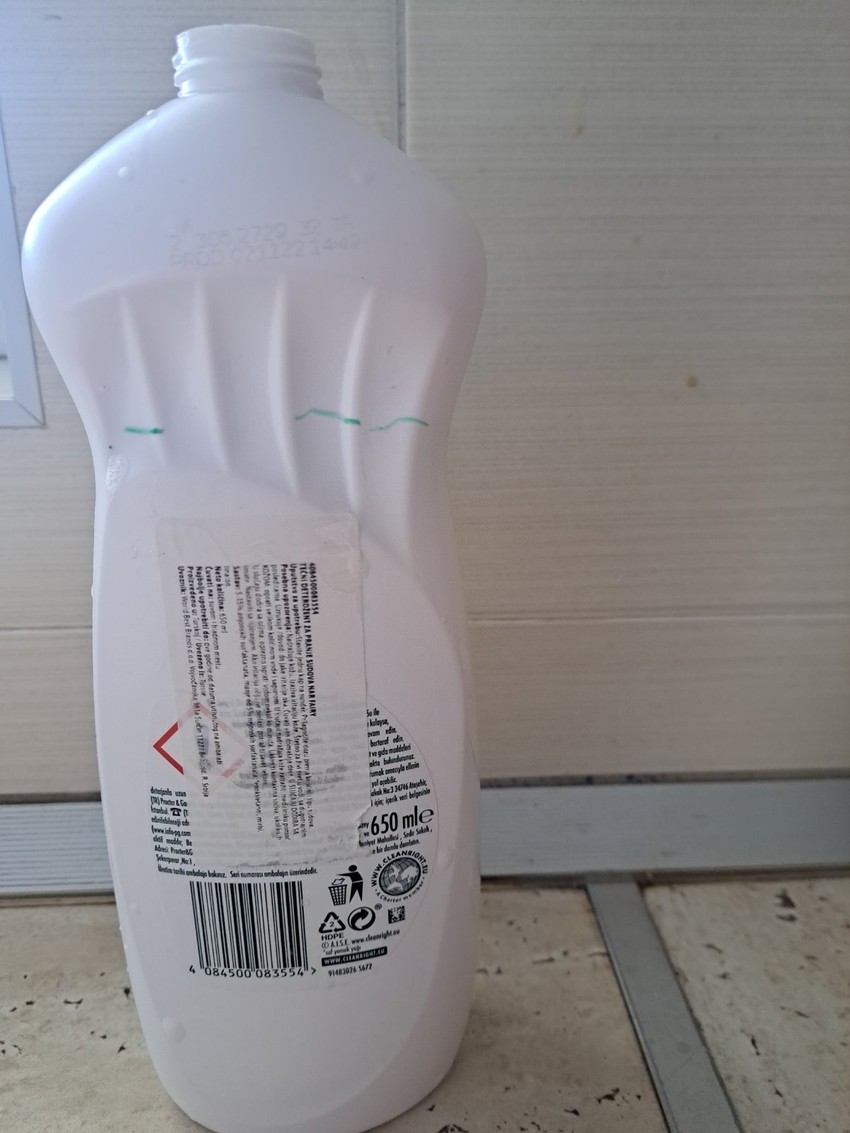 Zelena linija oznacava popunjenost i gornji nivo deterdženta