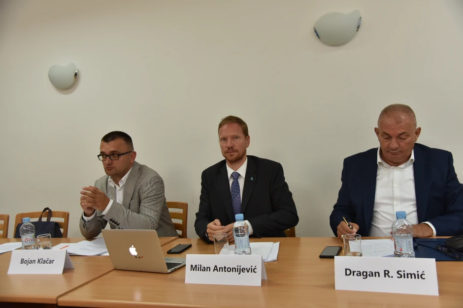 Klačar, Antonijević i dekan Simić