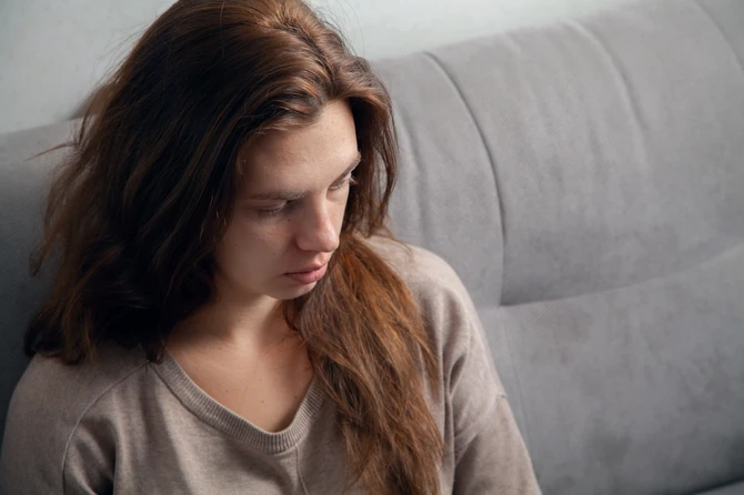 Lena otkriva da joj roditelji nikad nisu uputili reči utehe i pokazali saosećanje kad im se žalila zbog zdravstvenog problema (Ilustracija)