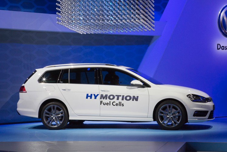 Volkswagen golf variant HyMotion