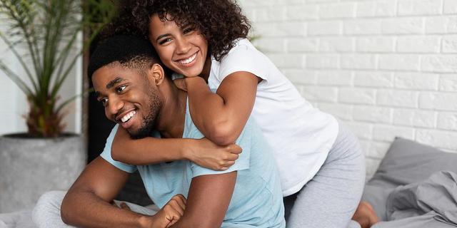 These are 5 helpful tips on how to start a relationship right [Credit: Cellcode]