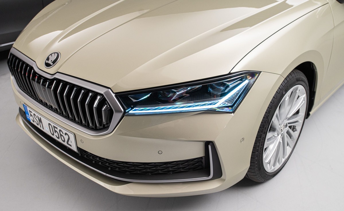 Skoda Superb nowej generacji - w Polsce najpierw zadebiutuje kombi