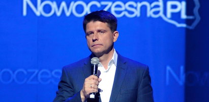 Politycy PO ostro drwią z Petru