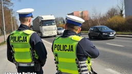 od dziś ważne zmiany dla kierowców. nie trzeba będzie wyprzedzać