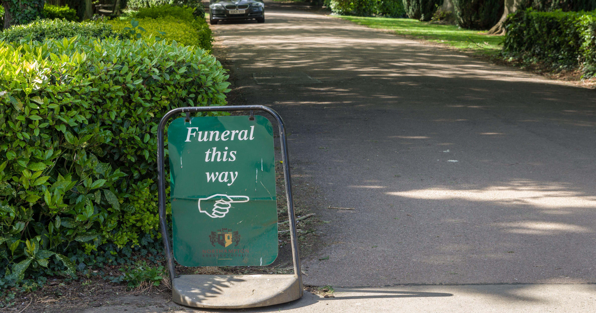 Funeral 'postcode lottery': Same service costs £4,000 more in London