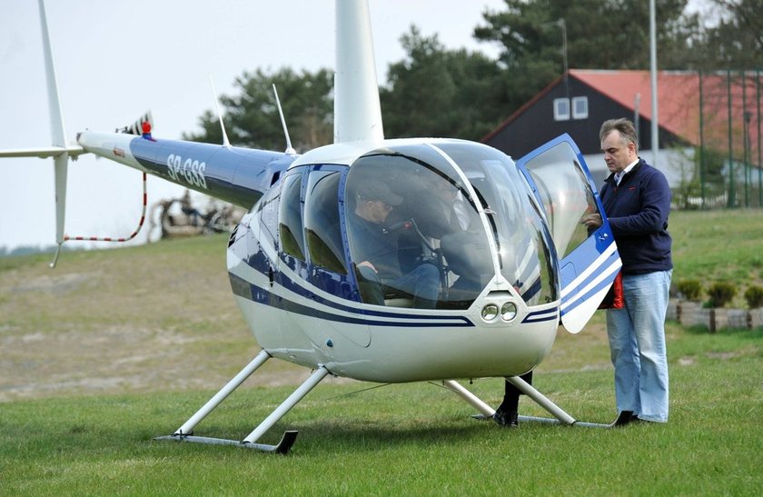 Waldemar Pawlak leci helikopterem