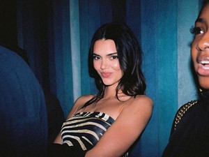 Garantáltan zavarba jössz Kendall Jenner teljesen áttetsző ruhájától