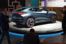 Seat wprowadza taniego SUV-a. CUPRA Tavascan jedzie do produkcji