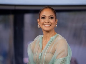 Jennifer Lopez sminkmentes videóját nézni is megnyugtató
