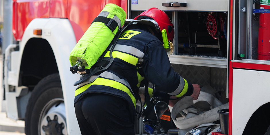 Pożar w Policach. Straty oszacowano na 100 tys.