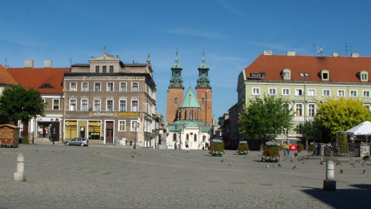 Pieśni początków polskiego chrześcijaństwa i rodzącego się kultu maryjnego będą motywem sobotniego koncertu "Muzyka nowych początków" w Gnieźnie. Występ zespołu Ensemble Peregrina oraz Adama Struga i Monodia Polska odbędzie się w ramach X Zjazdu Gnieźnieńskiego.