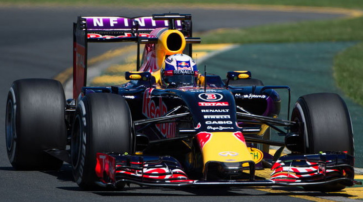 Daniel Ricciardo, a Red Bull versenyzője jövőre is indul a világbajnokságon Fotó: Northfoto